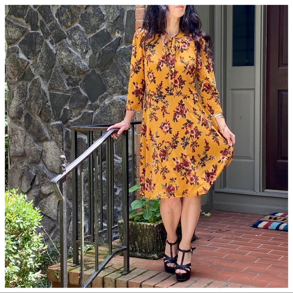 BEAUTIFUL MUSTARD FLORAL TIE NECK DRESS - Picture 9 of 11